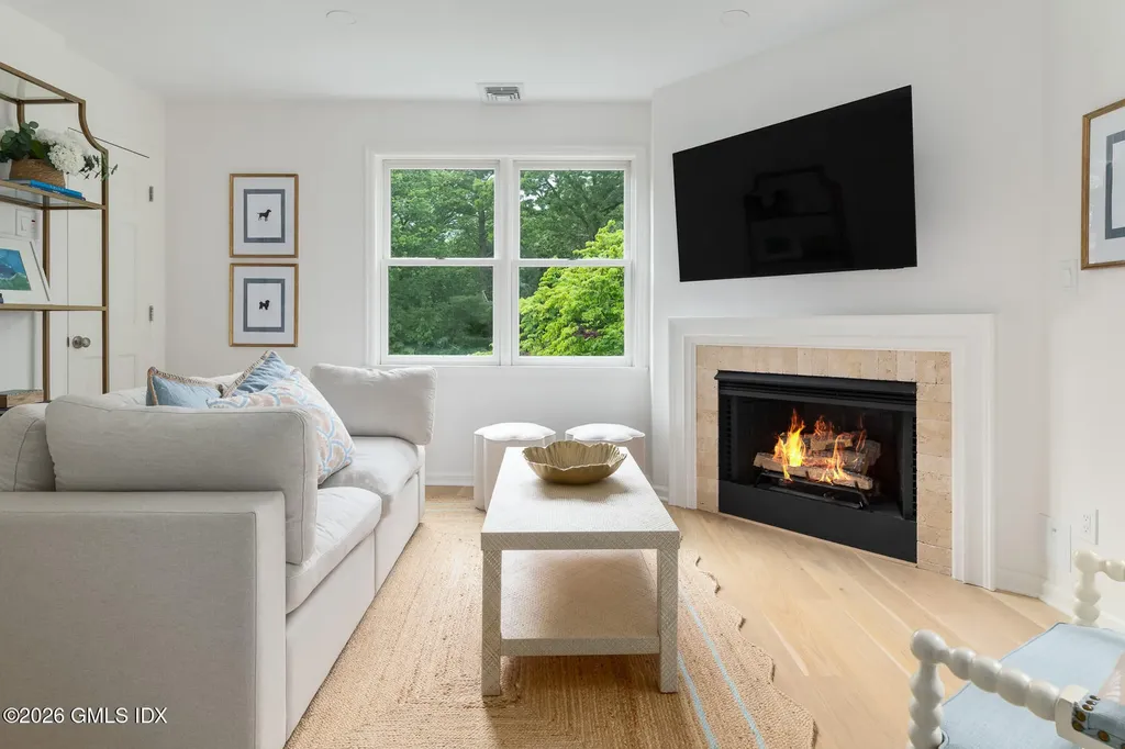 31 Sawmill Lane Greenwich CT 06830