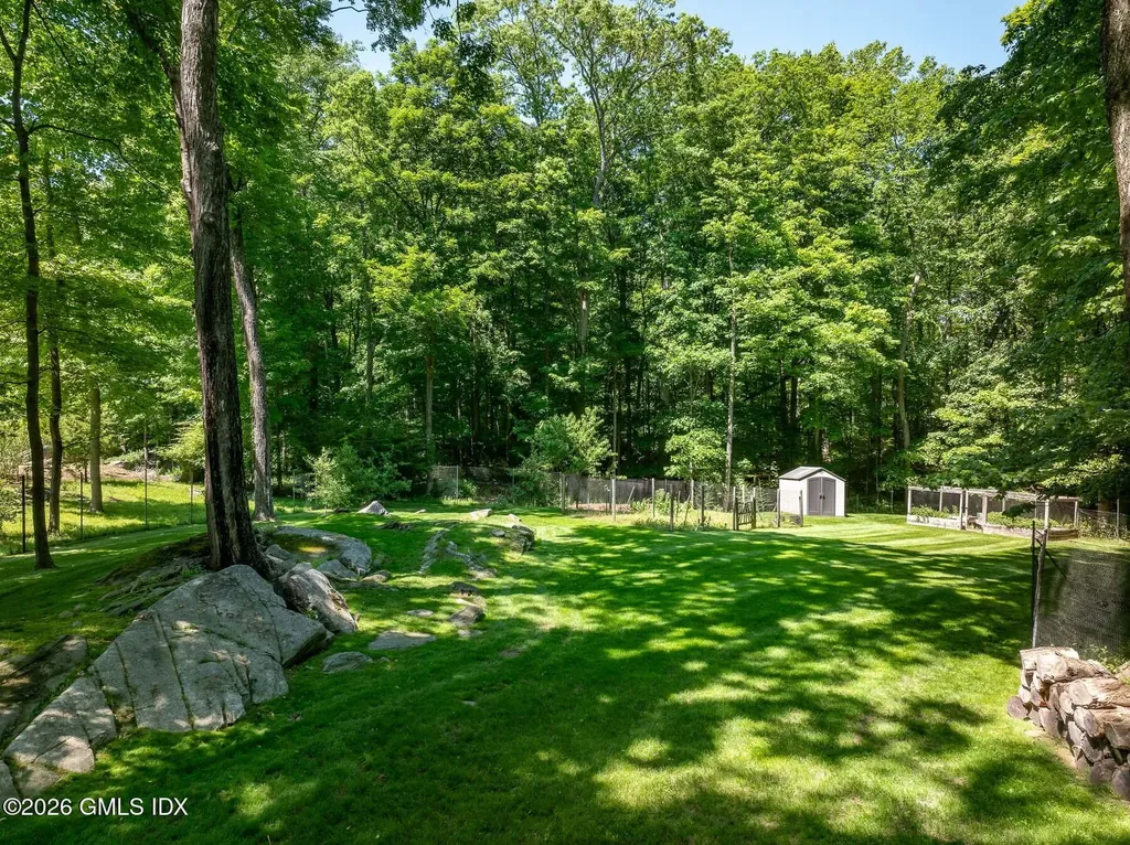 31 Sawmill Lane Greenwich CT 06830