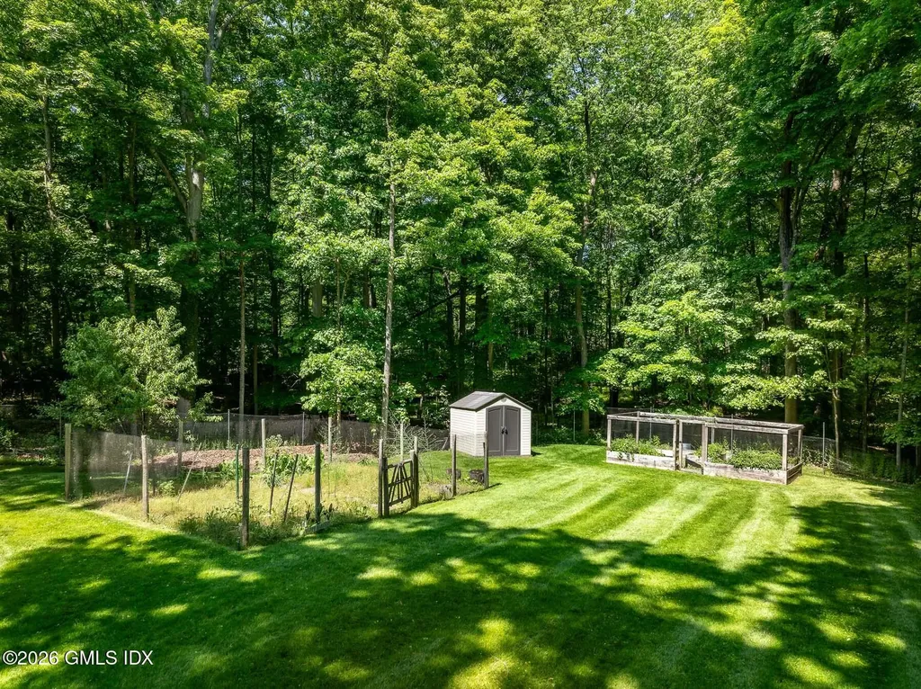 31 Sawmill Lane Greenwich CT 06830
