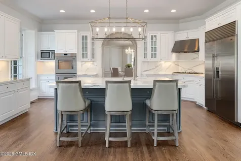 31 Sawmill Lane Greenwich CT 06830