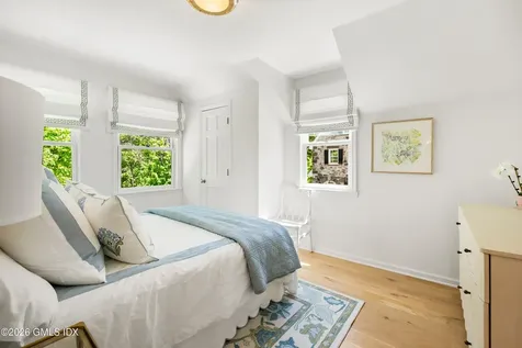 31 Sawmill Lane Greenwich CT 06830