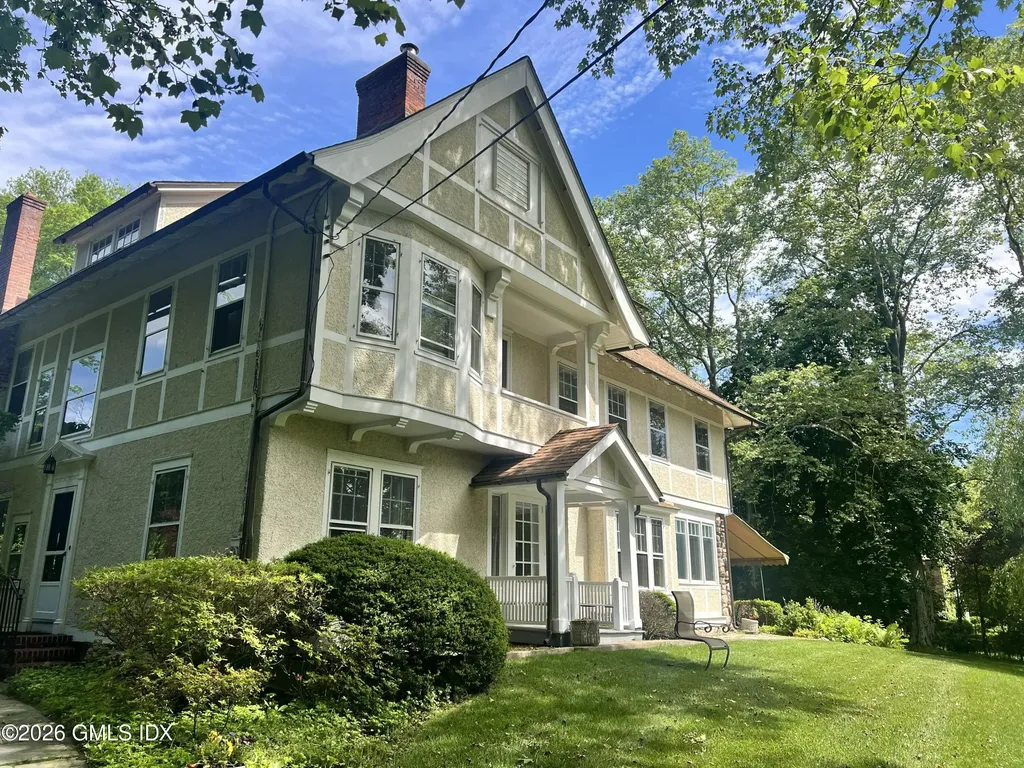 33 Hillside Road Greenwich CT 06830