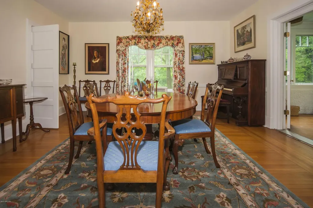 33 Hillside Road Greenwich CT 06830