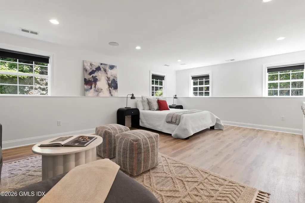 22 Mallard Drive Greenwich CT 06830