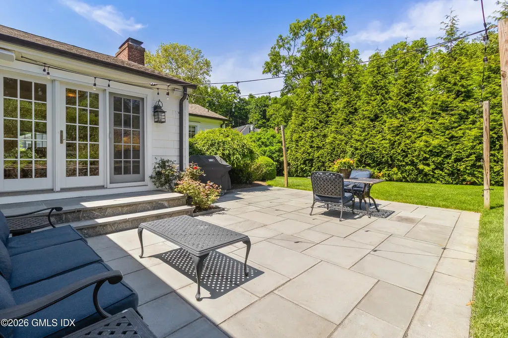 22 Mallard Drive Greenwich CT 06830