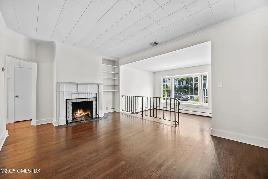 48 Rockmere Avenue Old Greenwich CT 06870