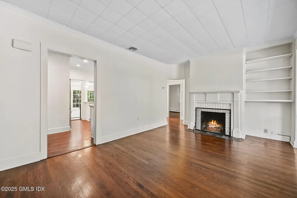 48 Rockmere Avenue Old Greenwich CT 06870