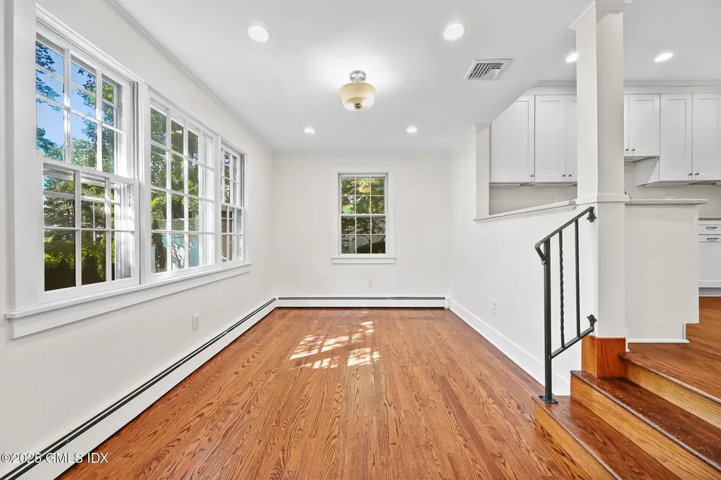 48 Rockmere Avenue Old Greenwich CT 06870