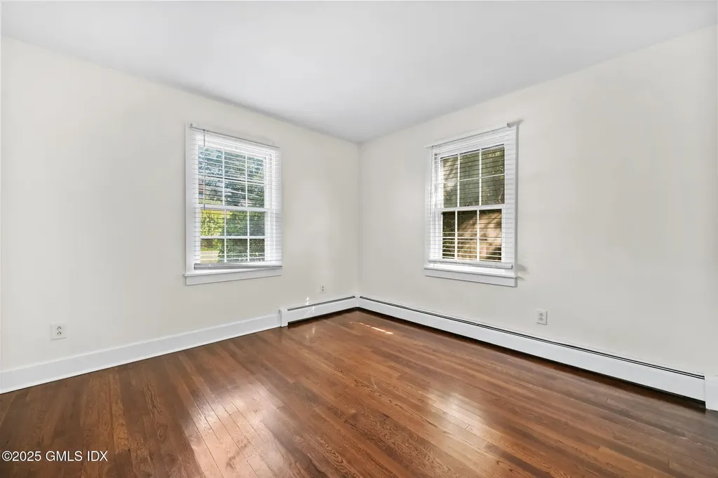 48 Rockmere Avenue Old Greenwich CT 06870