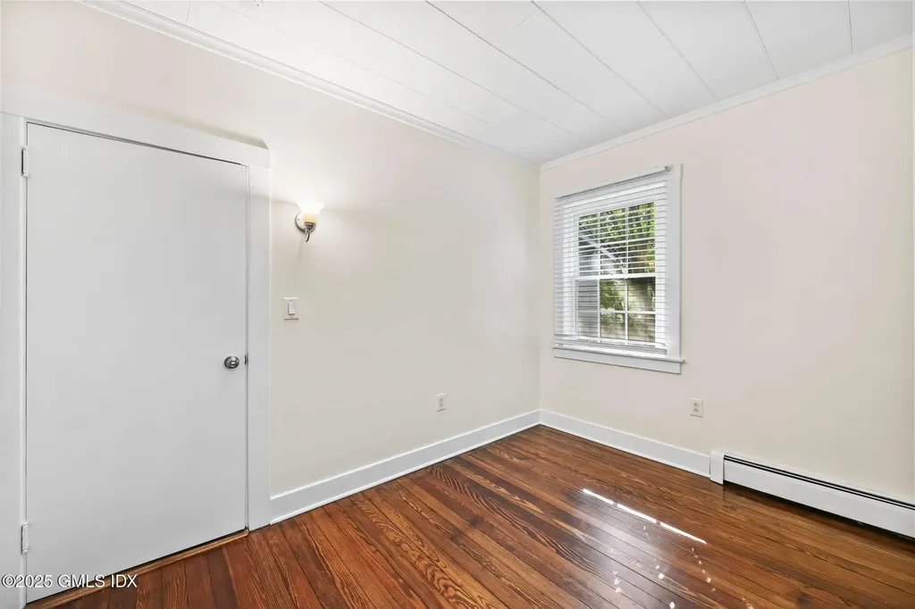 48 Rockmere Avenue Old Greenwich CT 06870