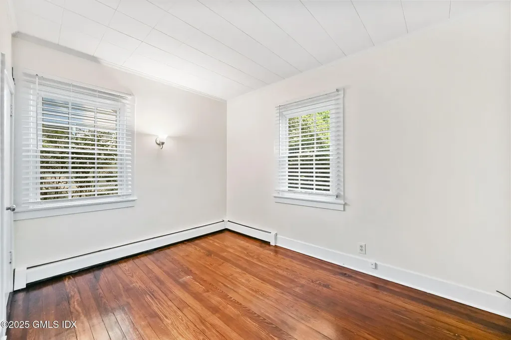 48 Rockmere Avenue Old Greenwich CT 06870