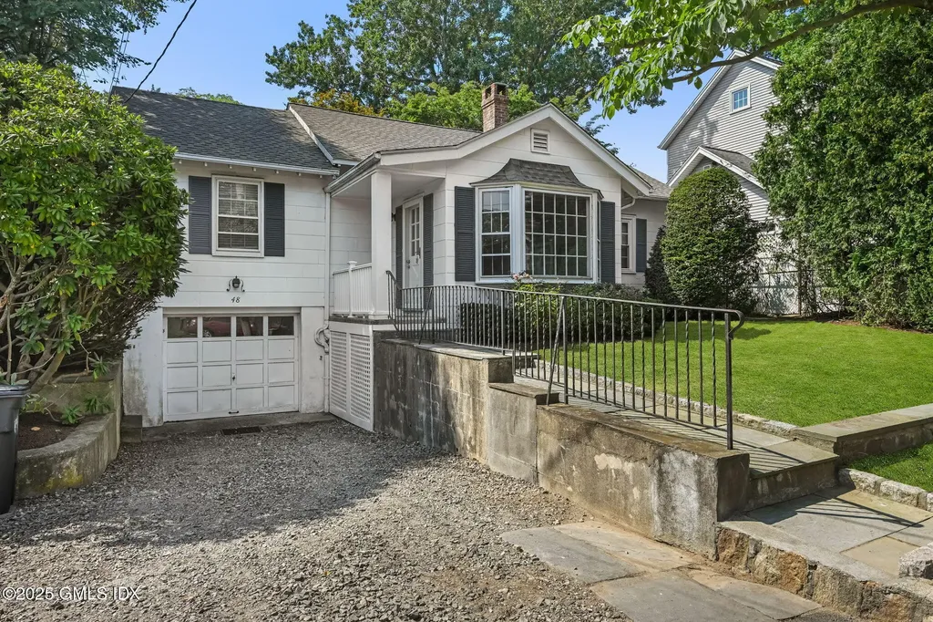 48 Rockmere Avenue Old Greenwich CT 06870