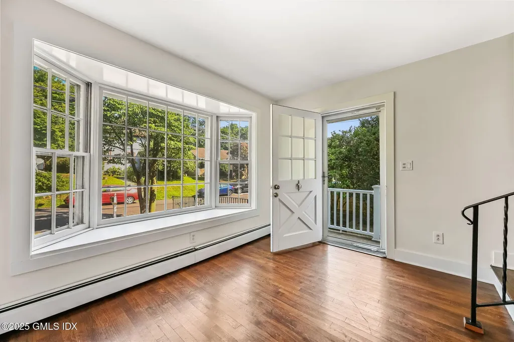 48 Rockmere Avenue Old Greenwich CT 06870