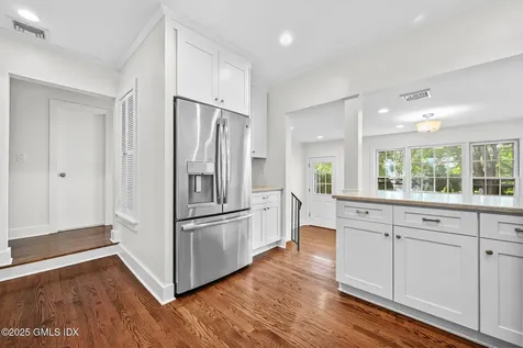 48 Rockmere Avenue Old Greenwich CT 06870