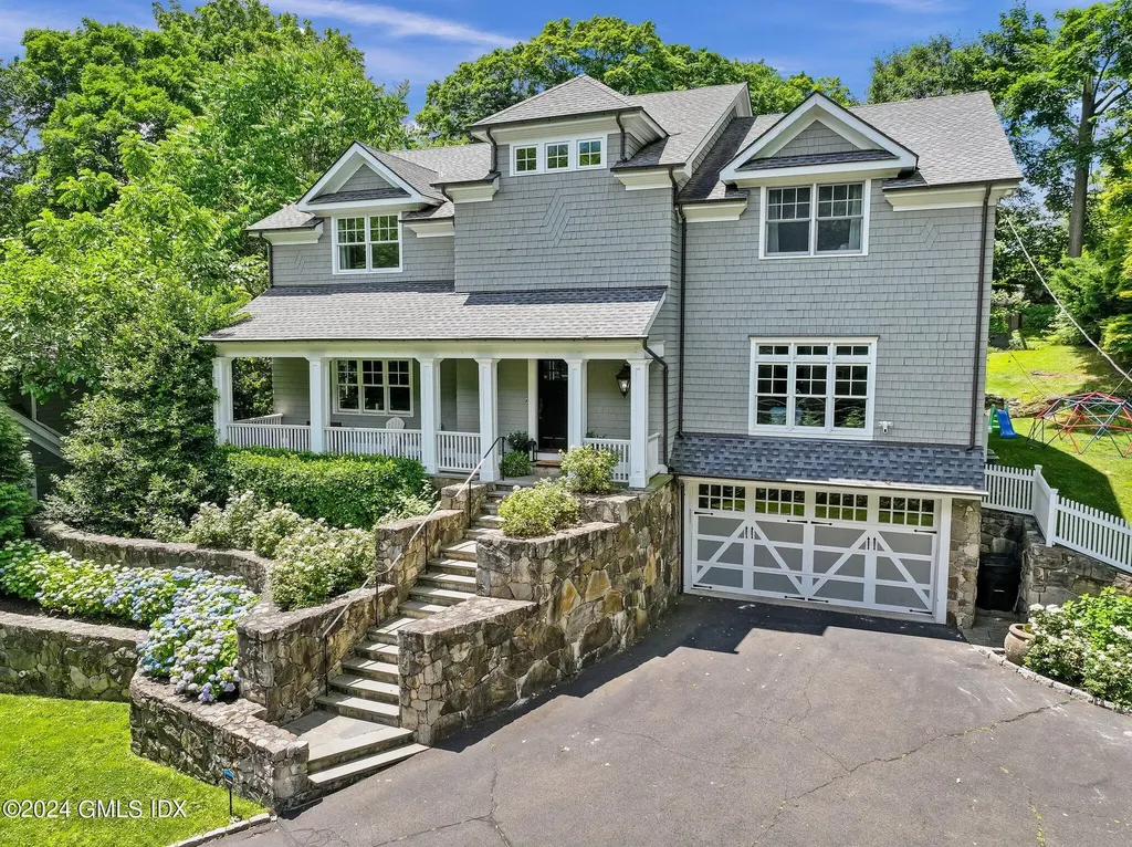 16 Laddins Rock Road Old Greenwich CT 06870