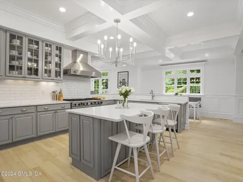16 Laddins Rock Road Old Greenwich CT 06870
