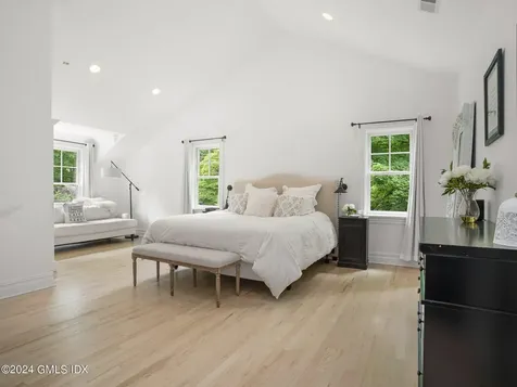 16 Laddins Rock Road Old Greenwich CT 06870