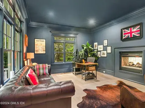 16 Laddins Rock Road Old Greenwich CT 06870