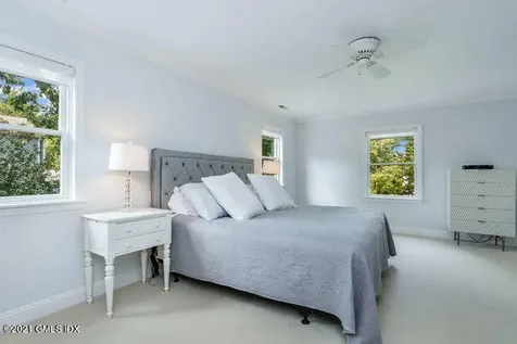 25 Arnold Street Old Greenwich CT 06870