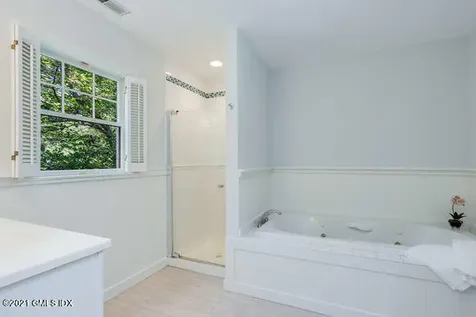25 Arnold Street Old Greenwich CT 06870