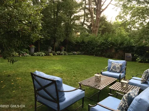25 Arnold Street Old Greenwich CT 06870