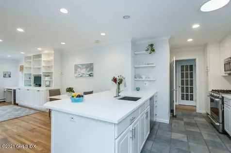 25 Arnold Street Old Greenwich CT 06870