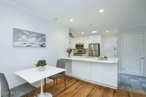 25 Arnold Street Old Greenwich CT 06870
