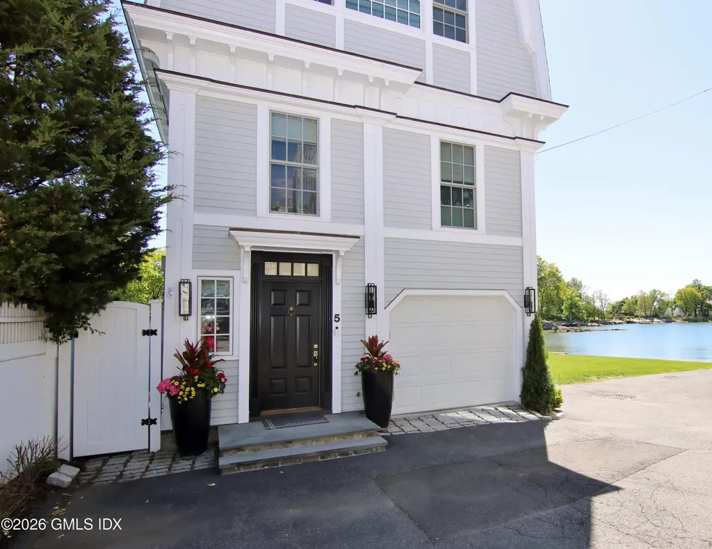 633 Steamboat Road Greenwich CT 06830