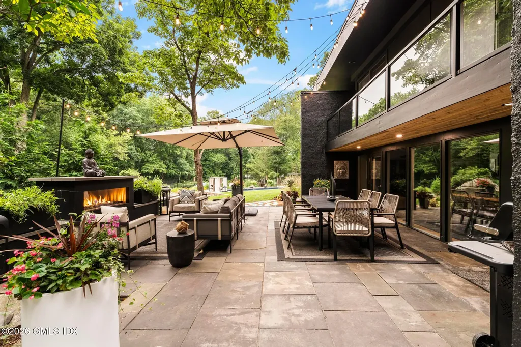 17 Pine Ridge Road Woodbridge CT 06525