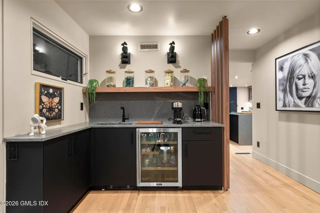 17 Pine Ridge Road Woodbridge CT 06525