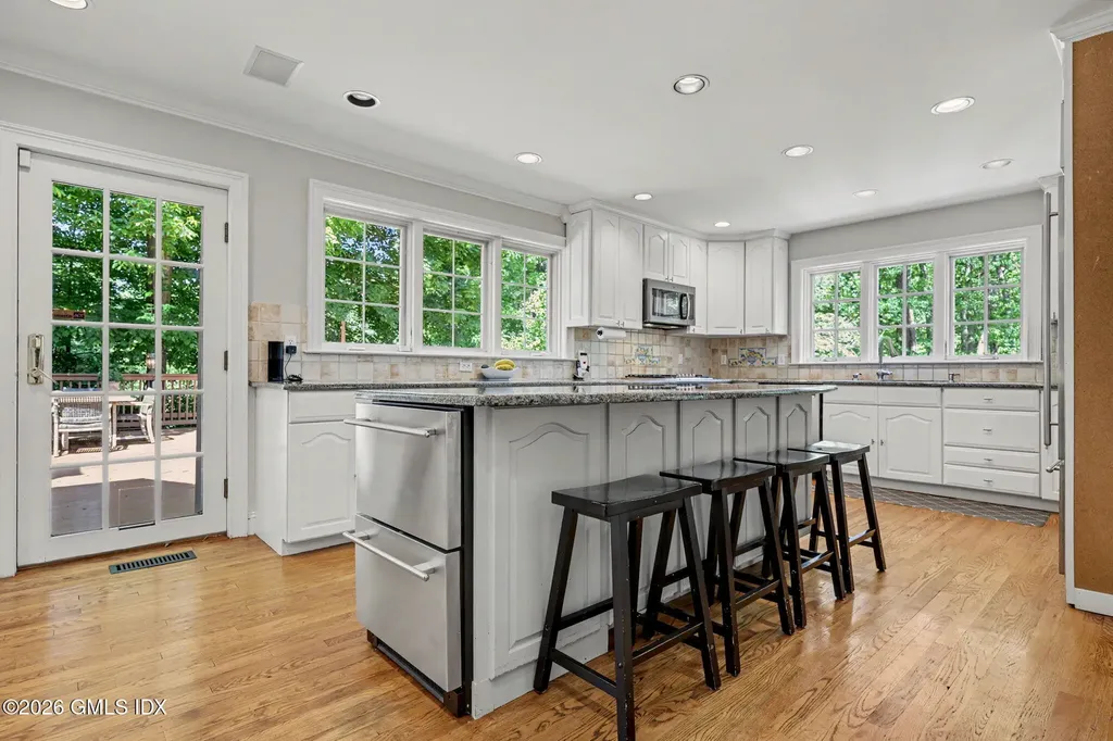 13 Lia Fail Way Cos Cob CT 06807