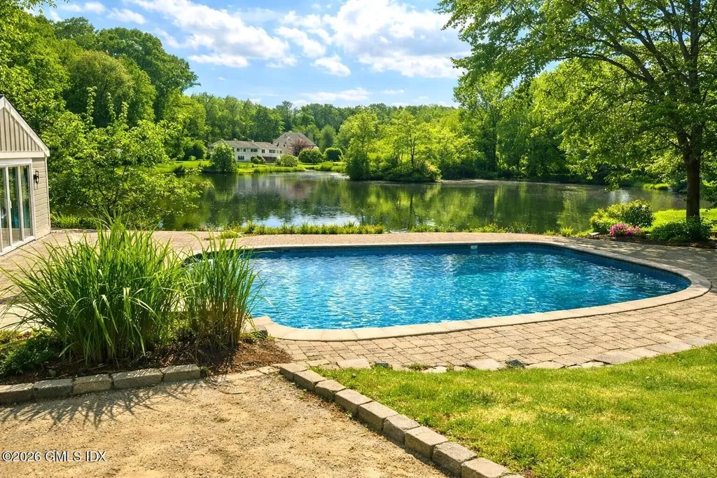 46 S Stonehedge Drive Greenwich CT 06831