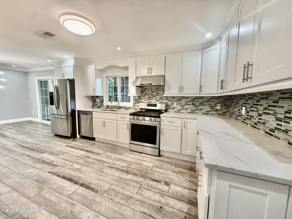 5 Griffith Road Riverside CT 06878