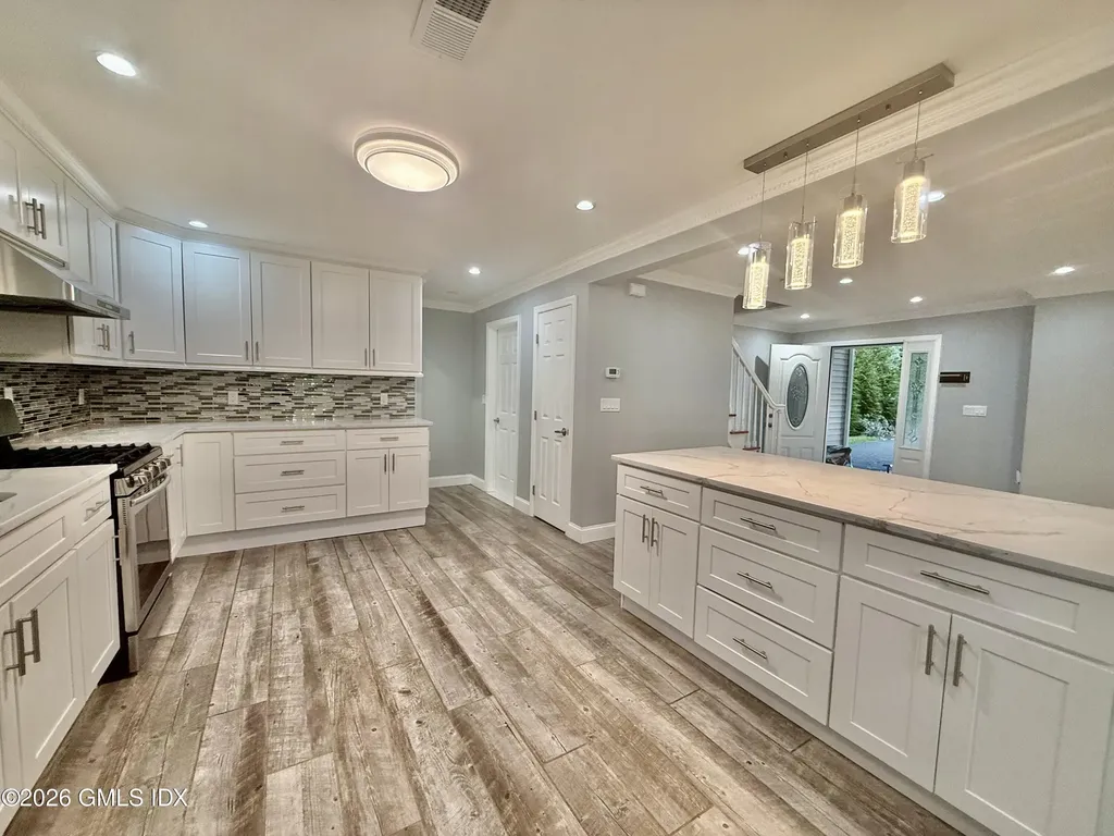 5 Griffith Road Riverside CT 06878