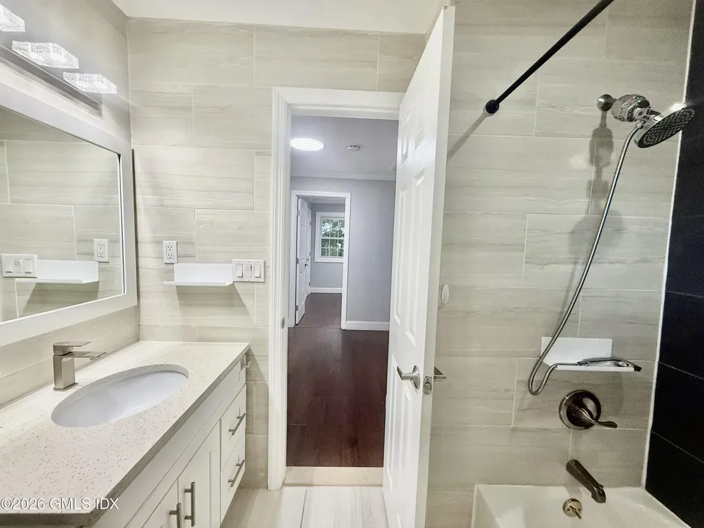 5 Griffith Road Riverside CT 06878