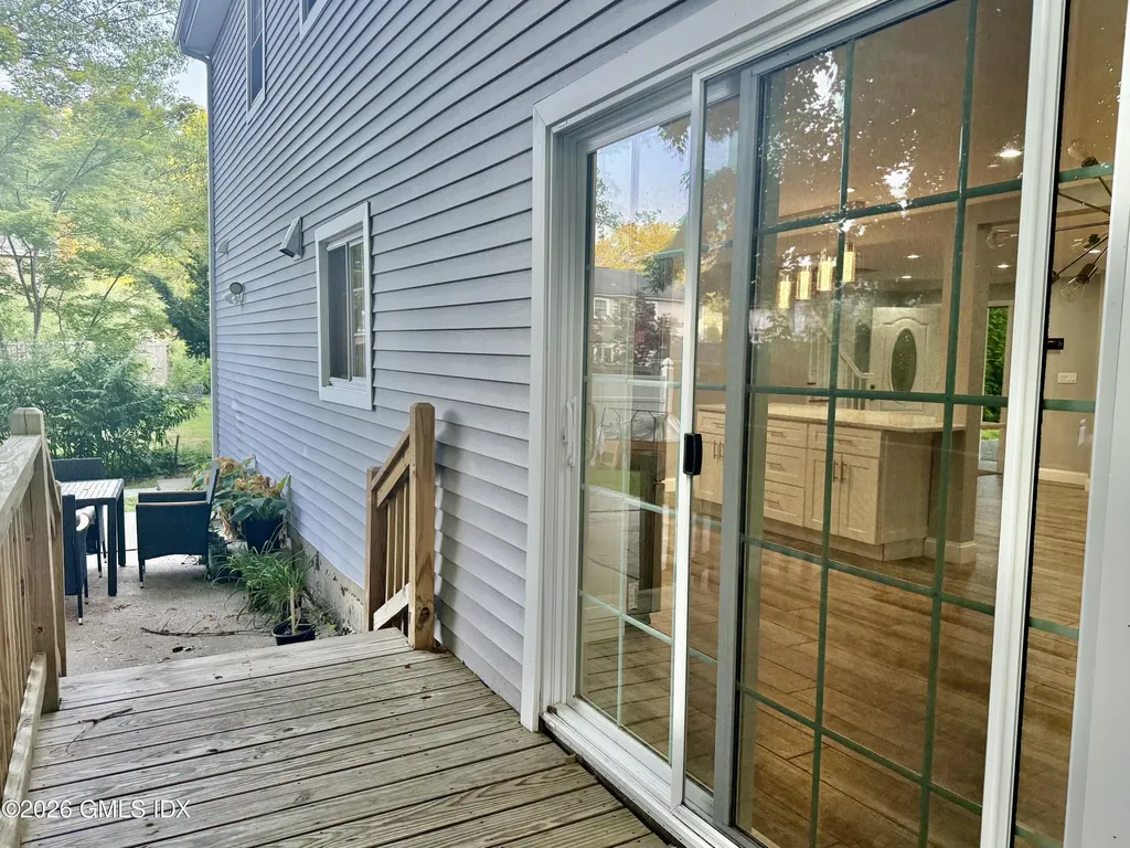 5 Griffith Road Riverside CT 06878