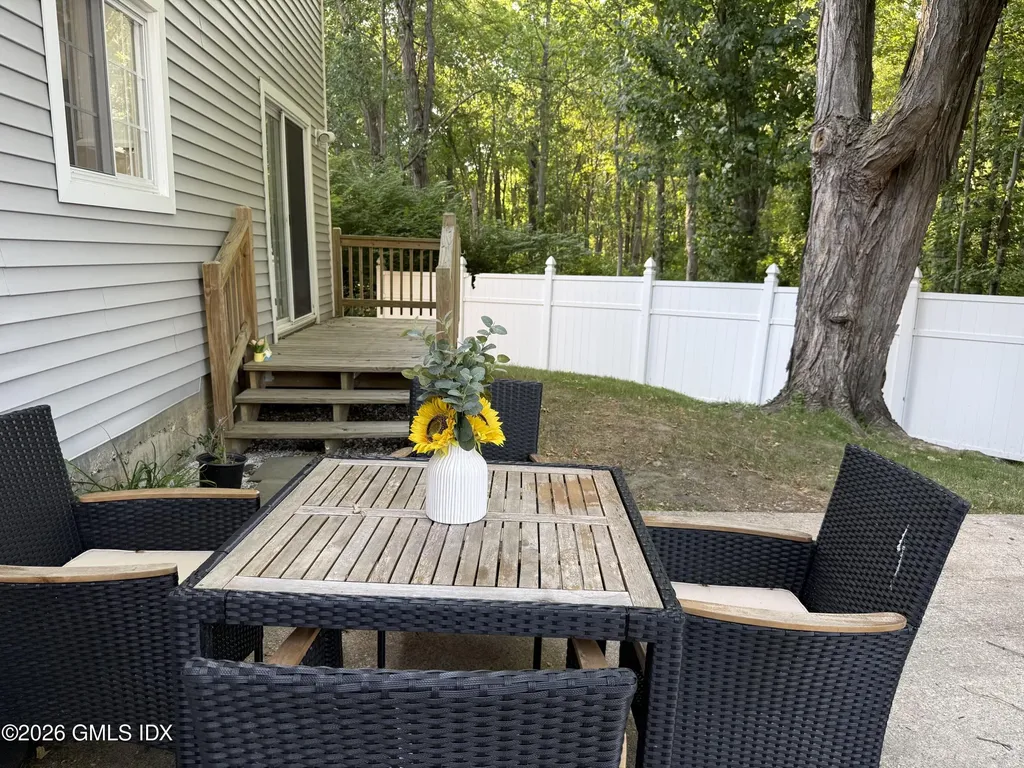 5 Griffith Road Riverside CT 06878