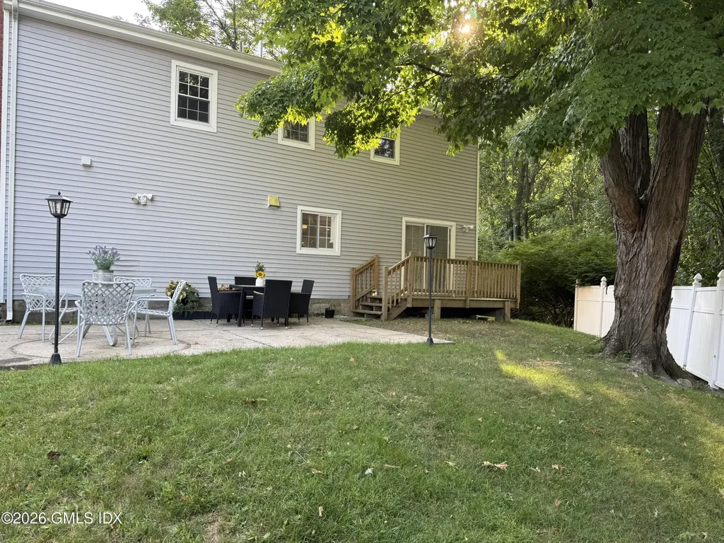 5 Griffith Road Riverside CT 06878