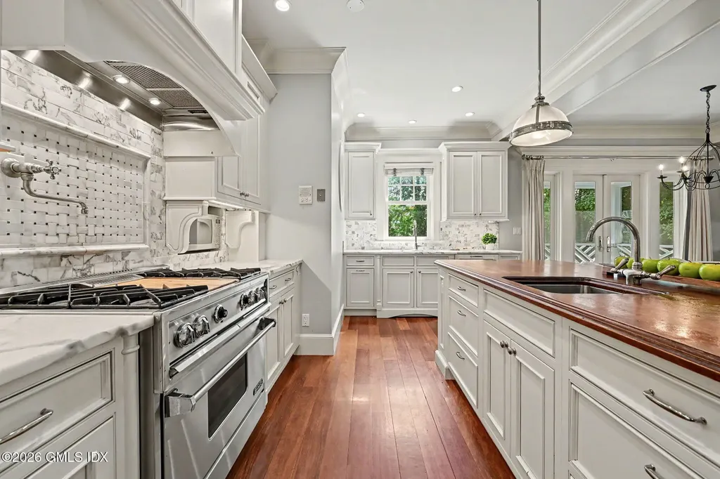 326 Sound Beach Avenue Old Greenwich CT 06870
