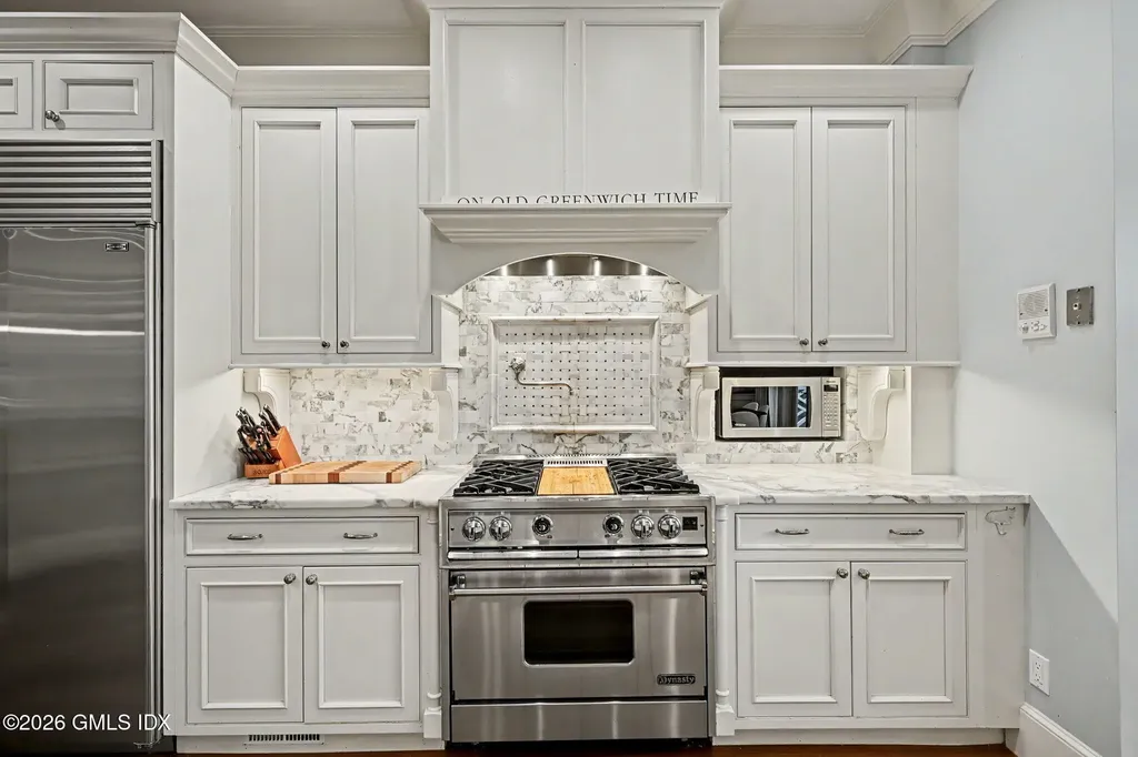 326 Sound Beach Avenue Old Greenwich CT 06870