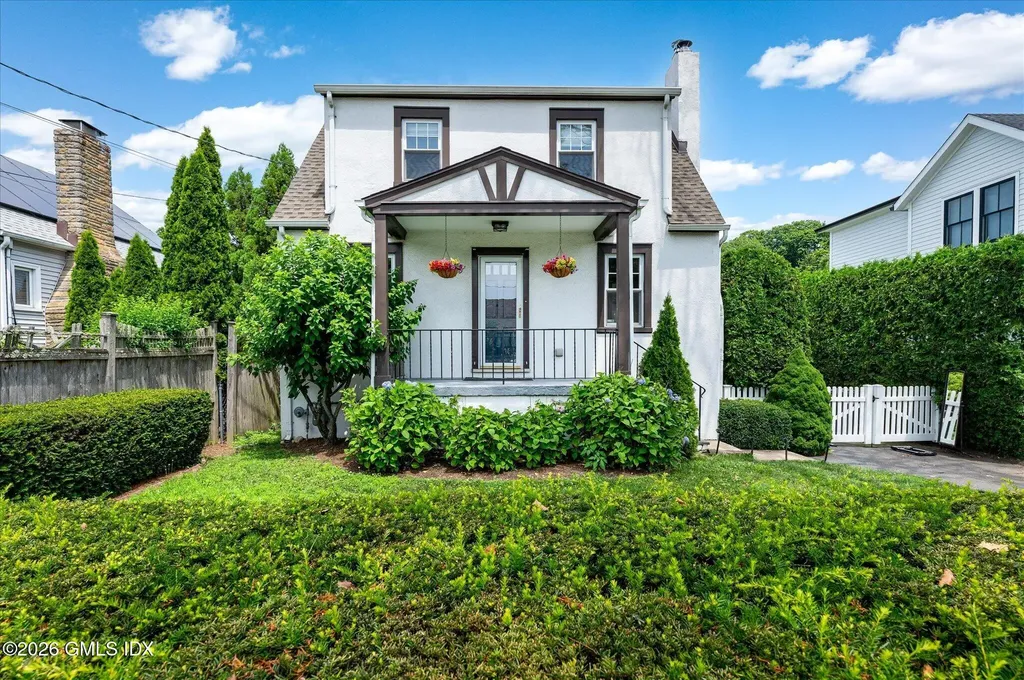17 Rex Street Greenwich CT 06831
