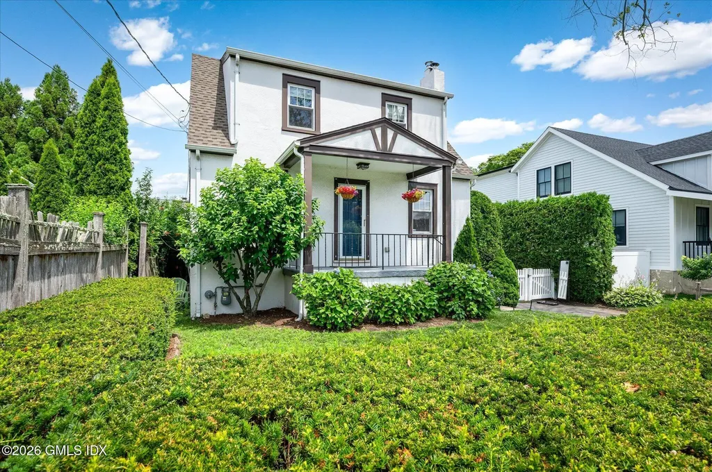 17 Rex Street Greenwich CT 06831