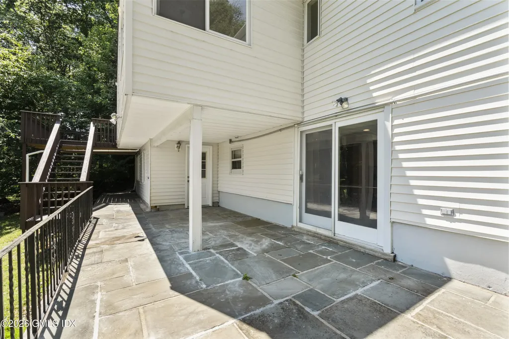 28 Gregory Road Cos Cob CT 06807