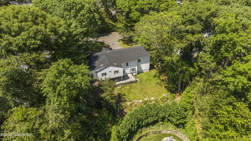 28 Gregory Road Cos Cob CT 06807