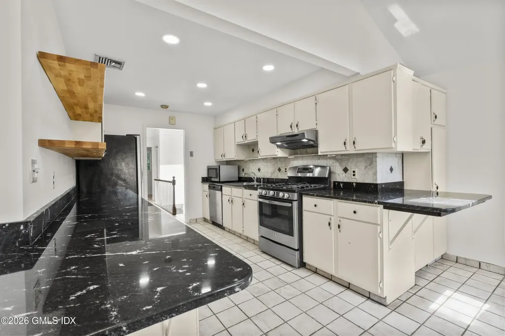 28 Gregory Road Cos Cob CT 06807