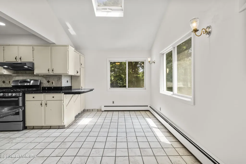 28 Gregory Road Cos Cob CT 06807