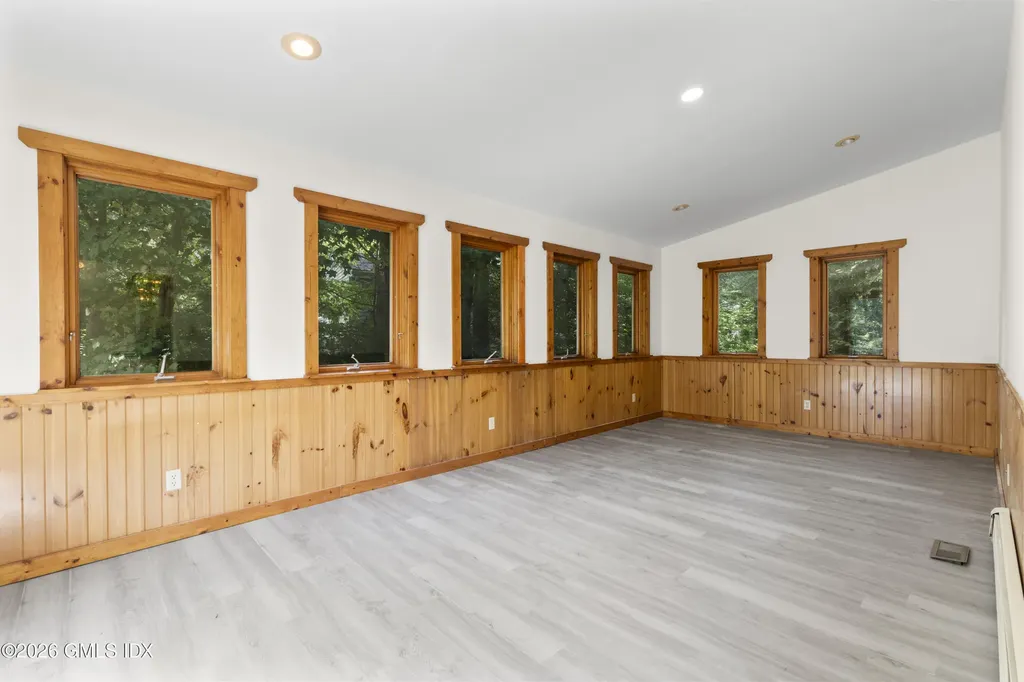 28 Gregory Road Cos Cob CT 06807