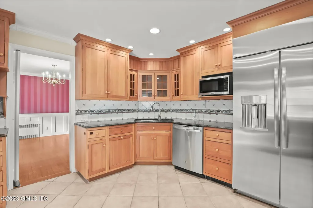 16 Intervale Place Greenwich CT 06830