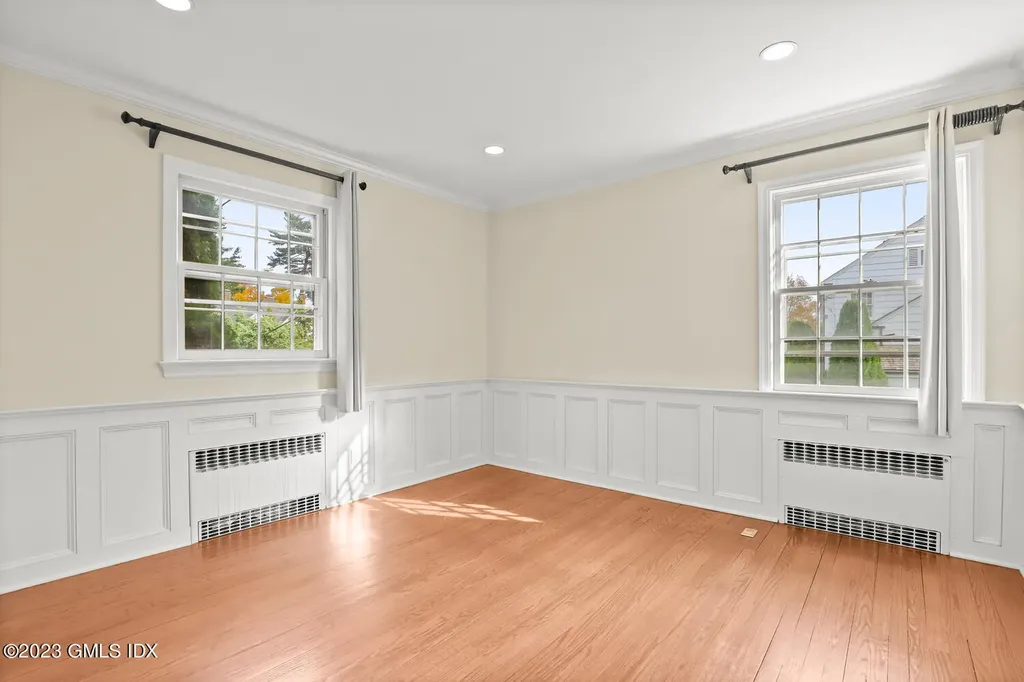 16 Intervale Place Greenwich CT 06830