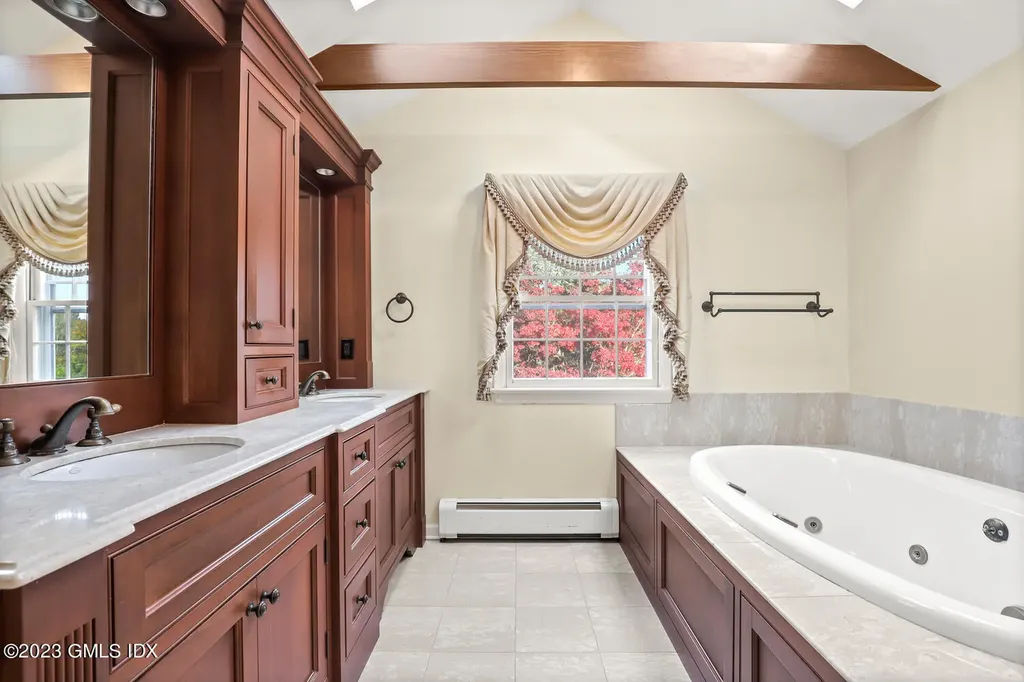 16 Intervale Place Greenwich CT 06830